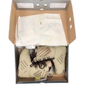 NEW Burton Sapphire Womens Snowboard Boots!  Tan  Size 5.5 or 6  Euro 36 or 36.5